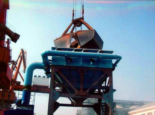 فولاد کربنی با کنترل گرد و غبار از نوع Eco Hopper نصب شده است